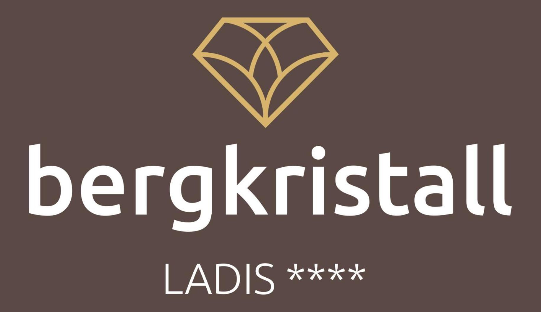 Bergkristall ลาดิส ภายนอก รูปภาพ